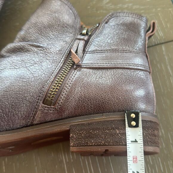 Sofft Brookdale Women's Leather Ankle Boots Moto-Chic Slouchy Side Zipper Size 9 - Picture 9 of 14